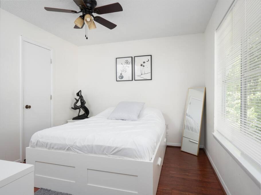 Spacious Condo Mins To Shands, University, & Downtown! Гейнсвилл Экстерьер фото